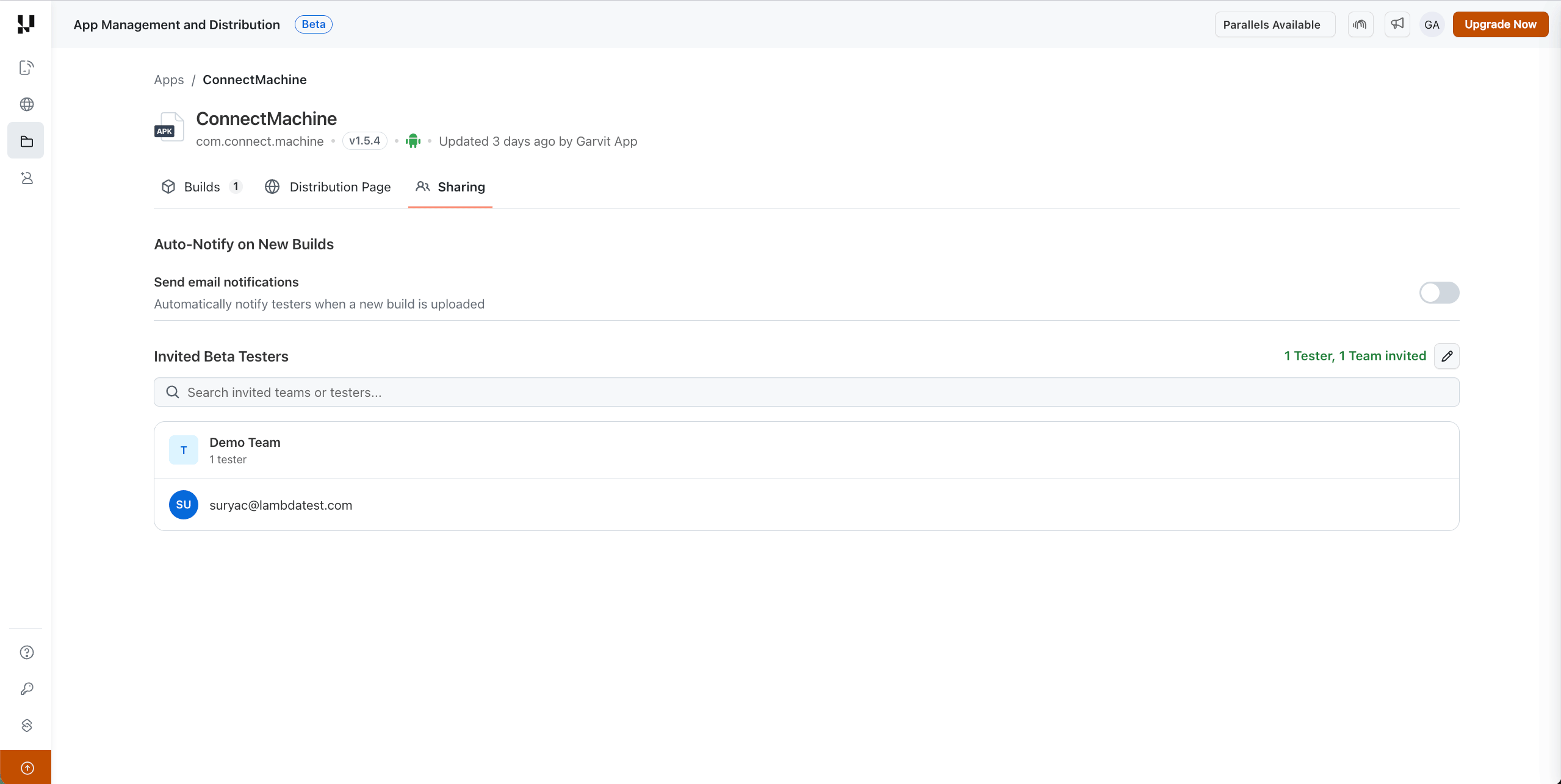 Sharing tab showing Auto-Notify on New Builds toggle and Invited Beta Testers search
